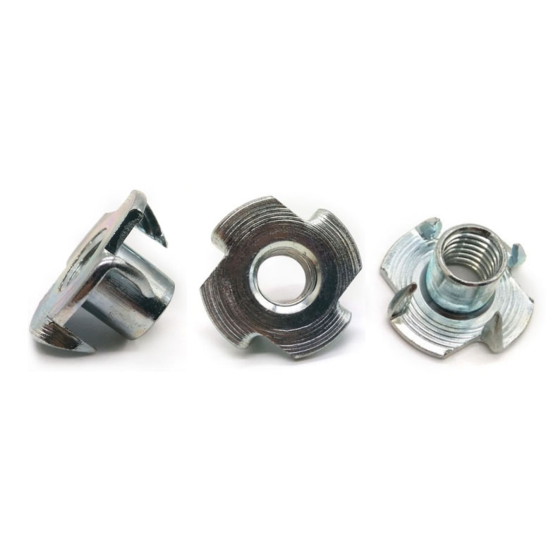 Tee Nuts com Prong para Martelamento Manual